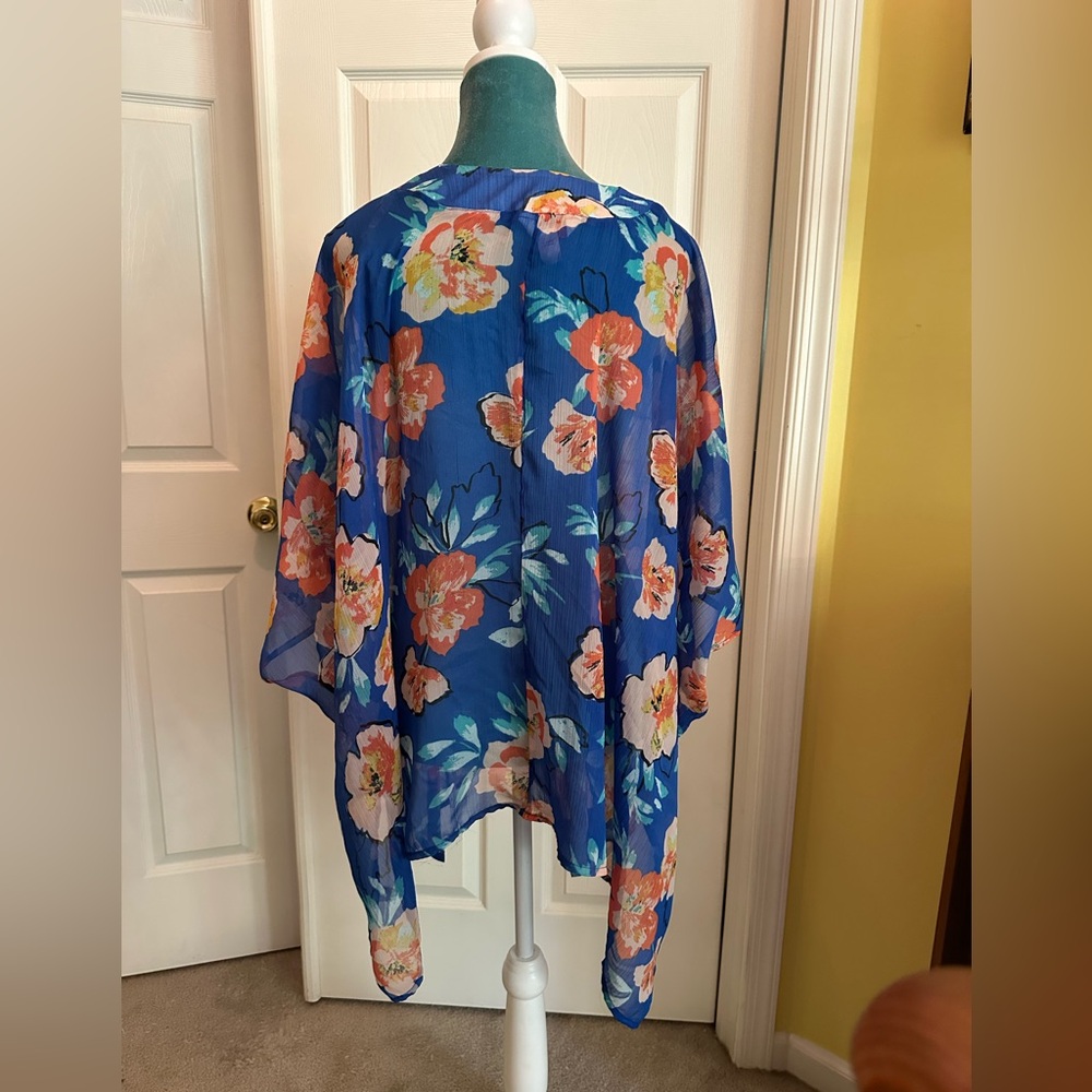 Floral kimono - Picture 3 of 4